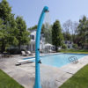 DOCCIASOLARE-RIO-BLU-BLACKMATT Ducha Solar Exterior Azul Blackmatt Curvada Starmatrix Rio 22l Con Lavapies Polietileno Blanco 226 Cm Ideal Para Jardín Piscina Camping Terraza Ducha Solar Piscina y Ducha De Jardín Para Exterior
